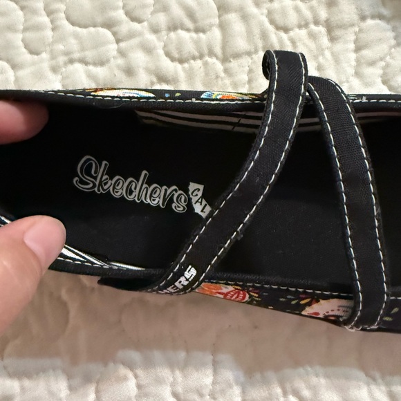 NWOT Women’s Skechers Sugar Skull Mary Jane Shoes Size 6 - Picture 5 of 8
